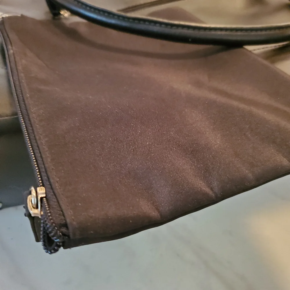 Croft and Barrow New Black Case With Extra Pouch